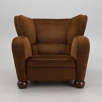 An 'Aulanko-model' armchair designed in 1939.