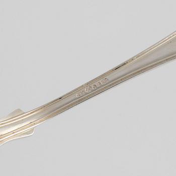 A 22-piece silver fish cutlery set, CG Hallberg, Stockholm, 1939-40.