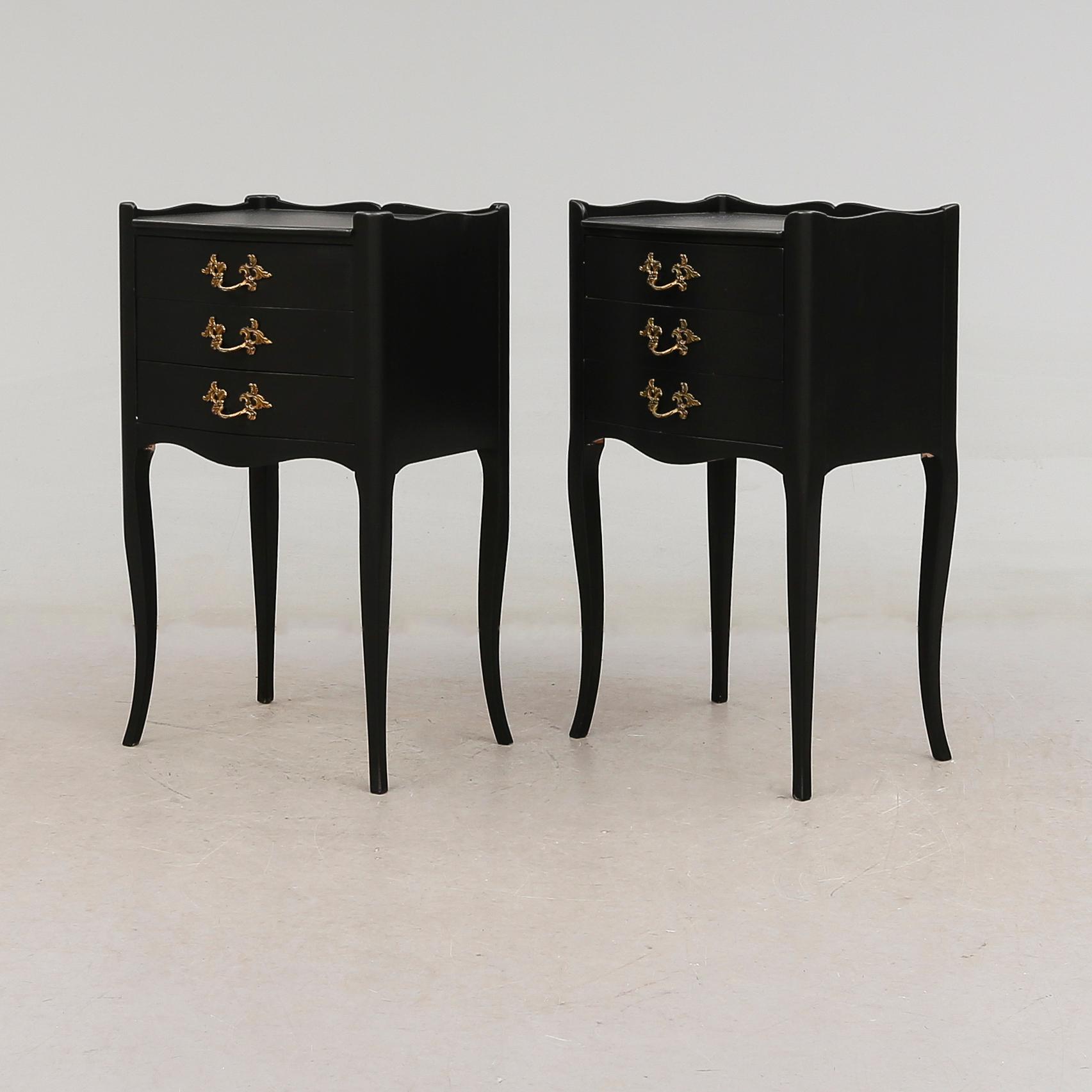 SÄNGBORD, 1 par, 1900-talets andra hälft.