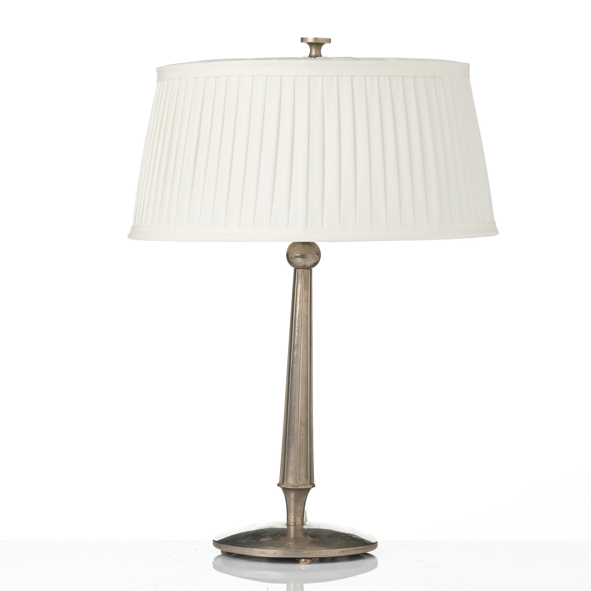 Harald Notini, bordslampa, modell 6932, Arvid Böhlmarks Lampfabrik, Stockholm, 1920-tal.