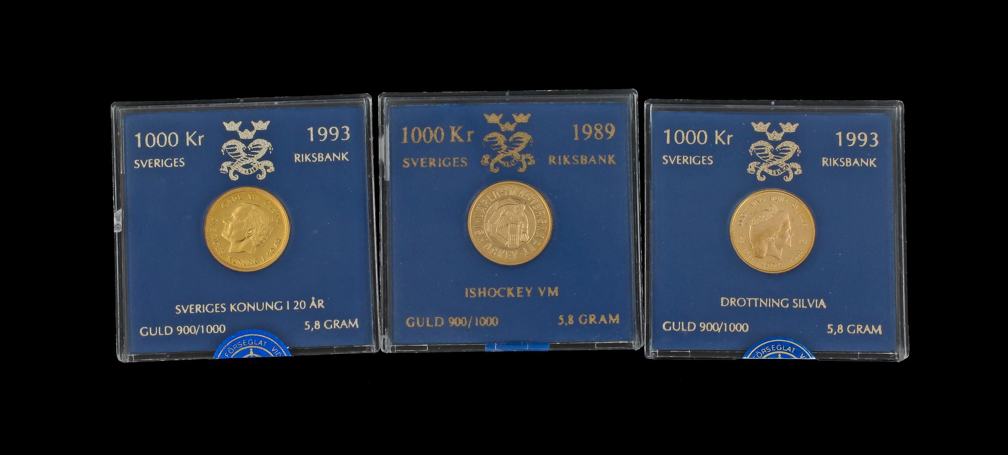 MINNESMYNT. 3 st, guld 900/1000, 1000 kr, Sverige 1989 resp 1993. Totalvikt 17,4 gram.