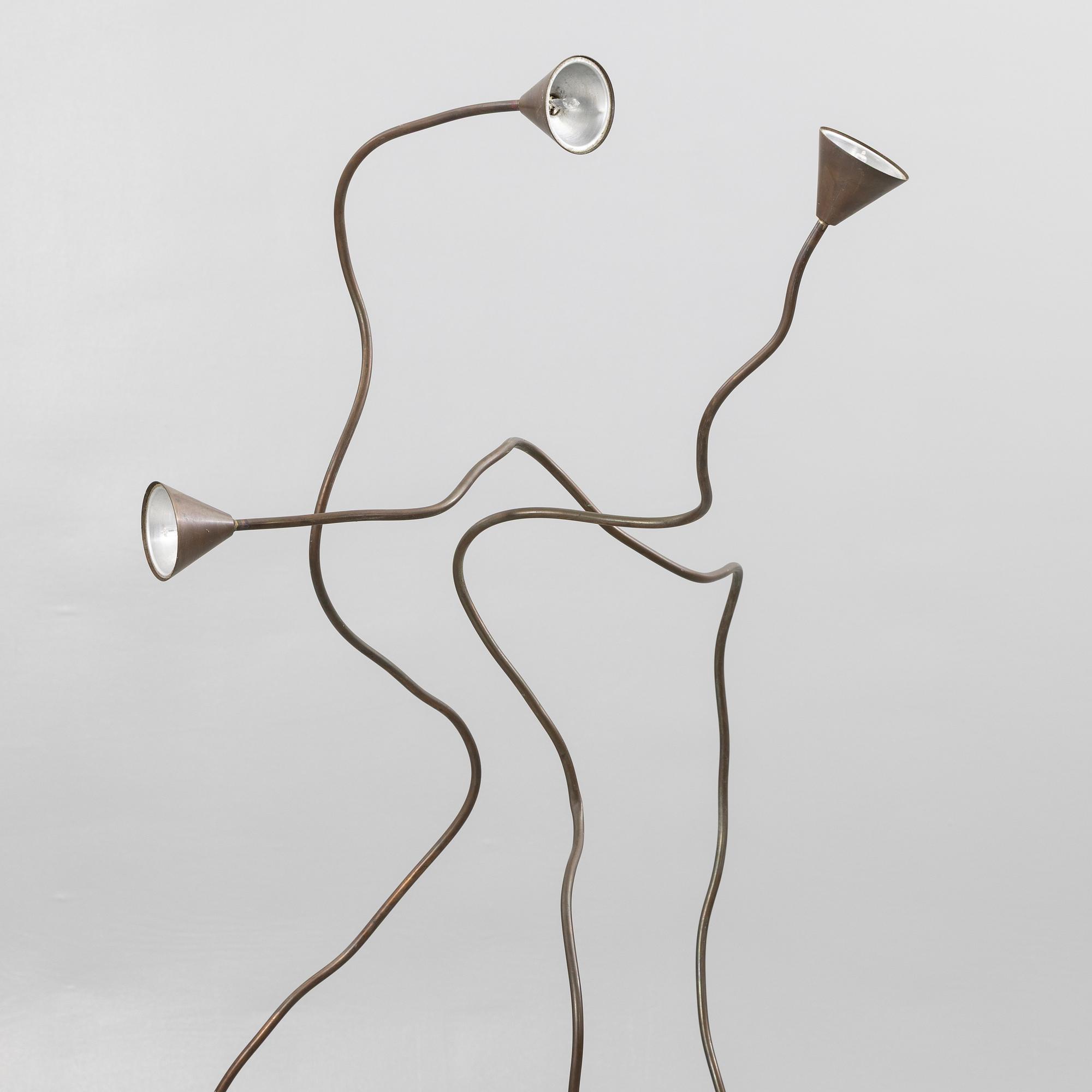 Sergio Calatroni, golvlampor, tre stycken, ''Papiro'', Pallucco, Italien, 1990-tal.