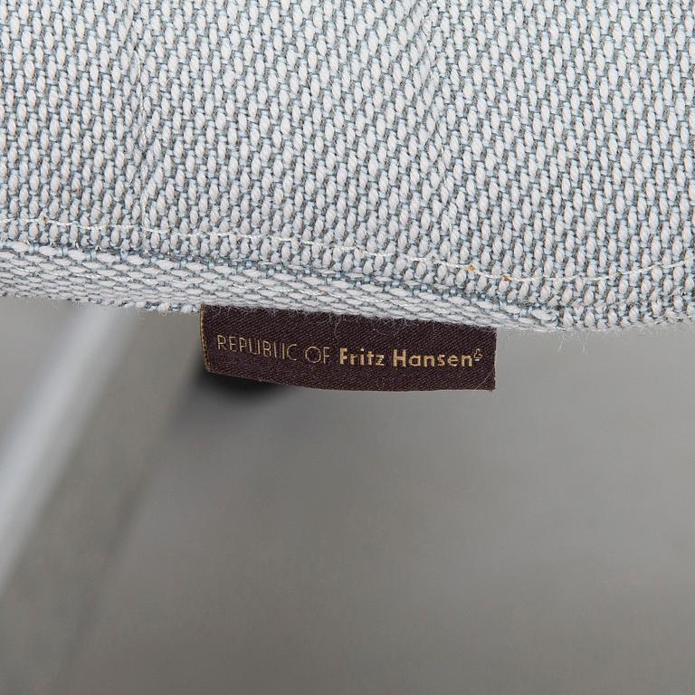 Arne Jacobsen, A 21st century "Oxford Premium" office chair for Fritz Hansen, Denmark.