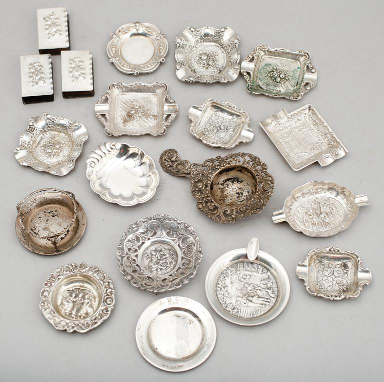SILVERFÖREMÅL, 19 st. Tot vikt ca 427 g.
