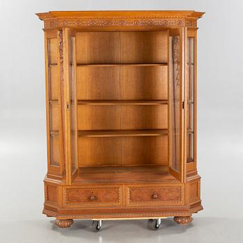 A renaissance revival cabinet, around the year 1900.