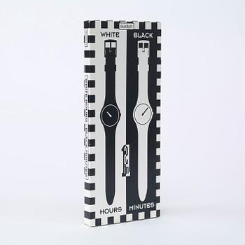 Swatch White Hours & Black Minutes. Plast. Quartz. 34 mm. Höst/vinter 1995.