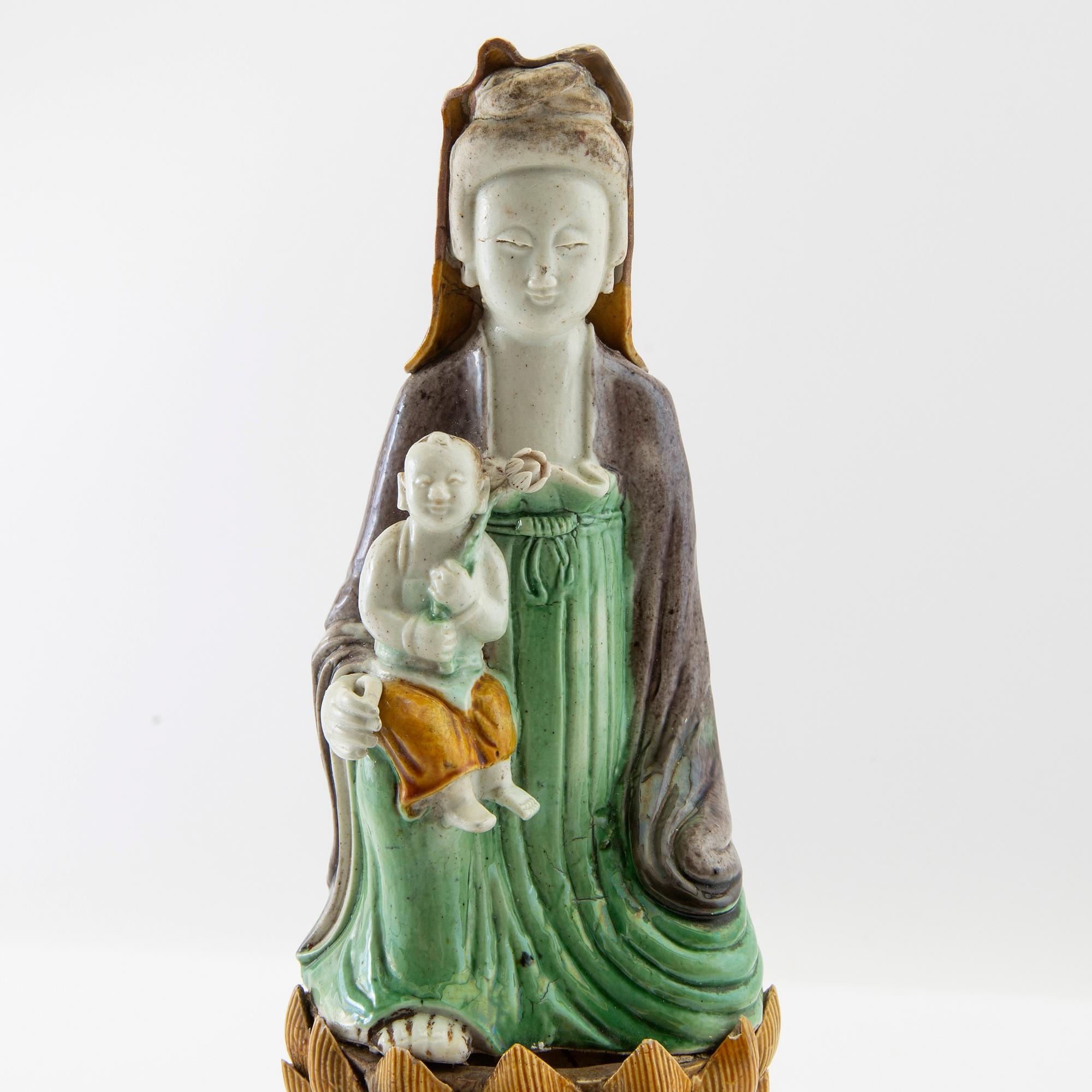 Guanyin glazed earthenware China Kangxi (1662-1722).
