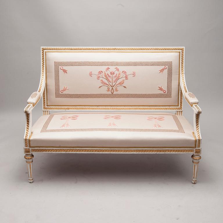 SOFFA, sengustaviansk stil, 1900-talets början.