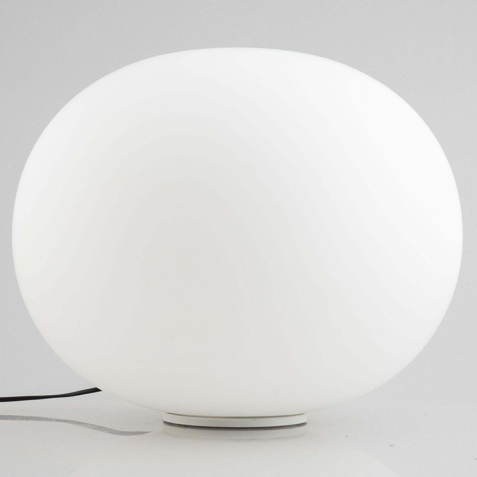 Jasper Morrison, table lamp, "Glo Ball Basic 2", Flos, Italy.