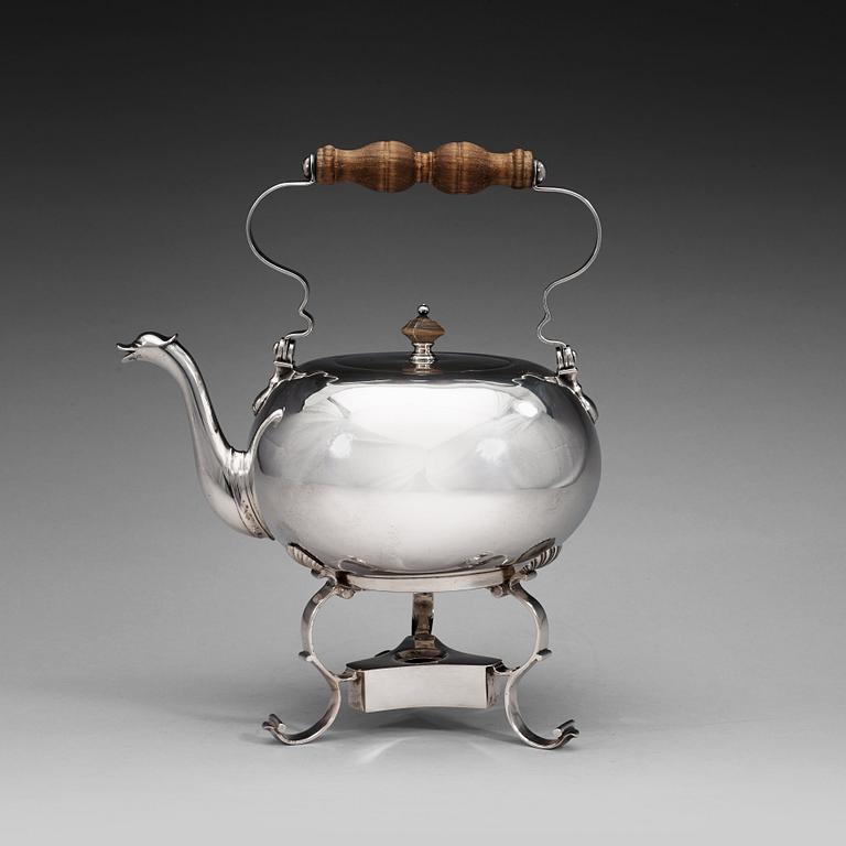 A Baltic 18th century silver tea-pot and stand, marks of Andreas Gabriel Berg, Dorpat (1735-1764).