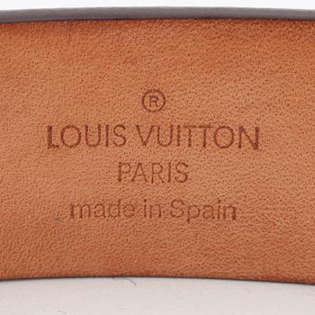 LOUIS VUITTON, a men's monogram canvas belt.