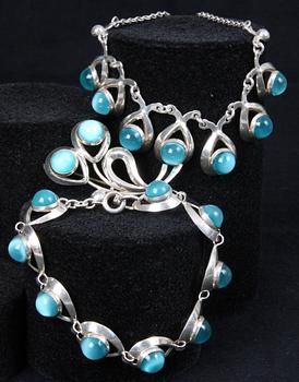 ARMBAND, HALSBAND samt BROSCH, silver, Herman Siersbol, Kostrup, Danmark, 1900-talets andra hälft.