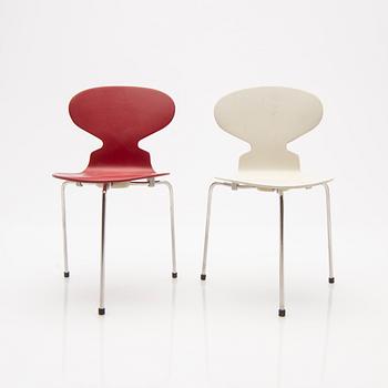 Arne Jacobsen, Miniatures, a pair, "The Ant".