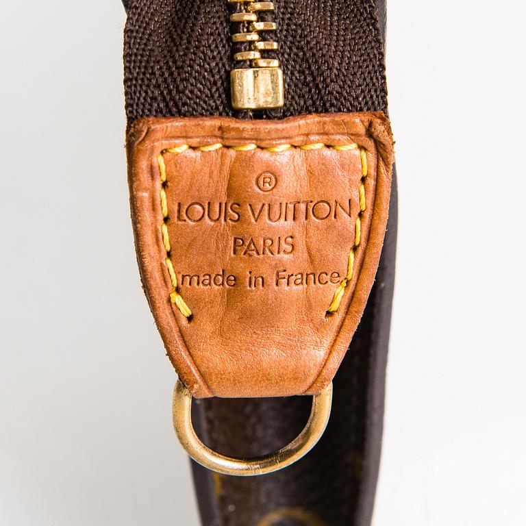 Louis Vuitton, A Monogram 'Bucket' Bag with pochette.