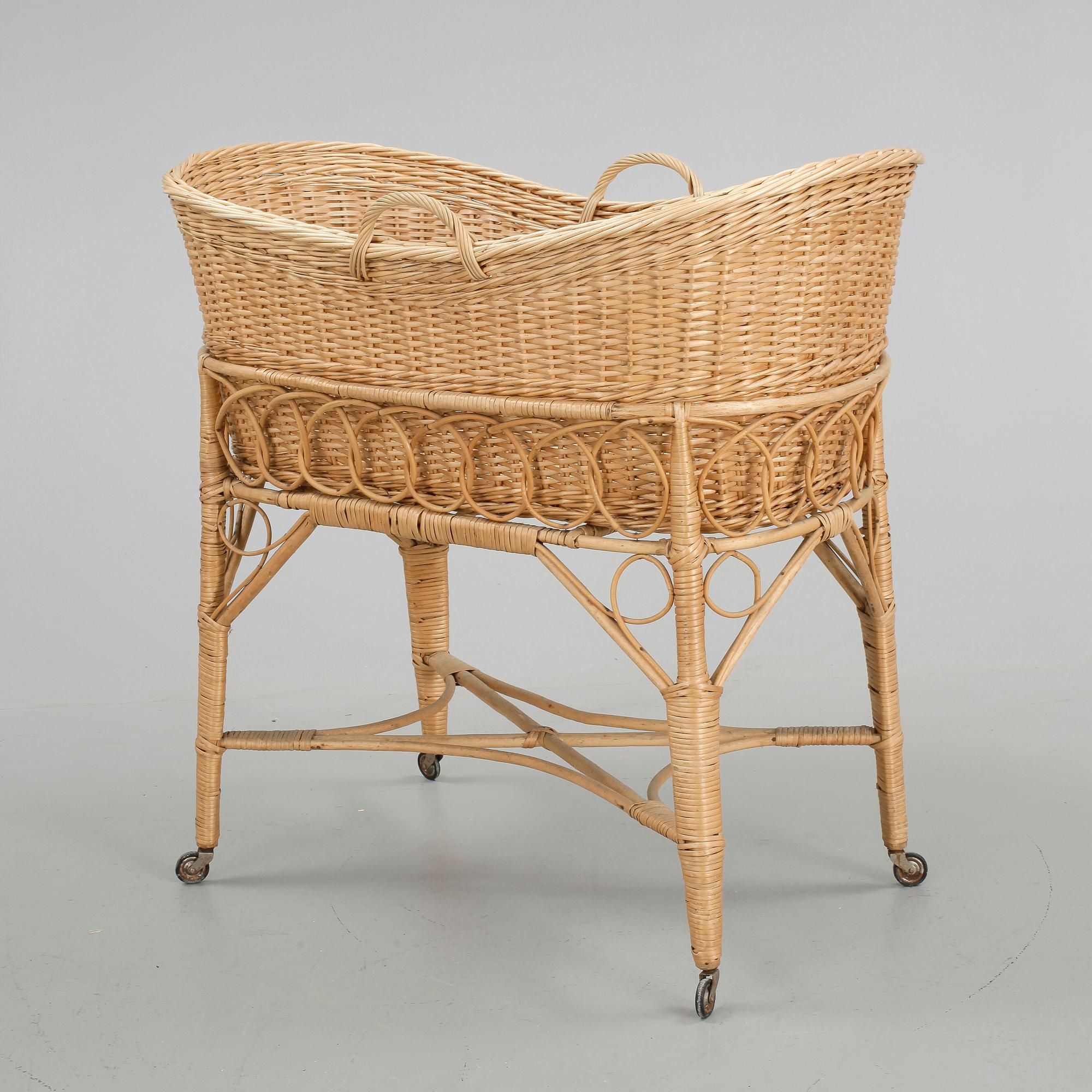 BARNSÄNG, rotting, 1900-talets andra hälft.