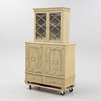 A painted cabinet 19th/20th Century.