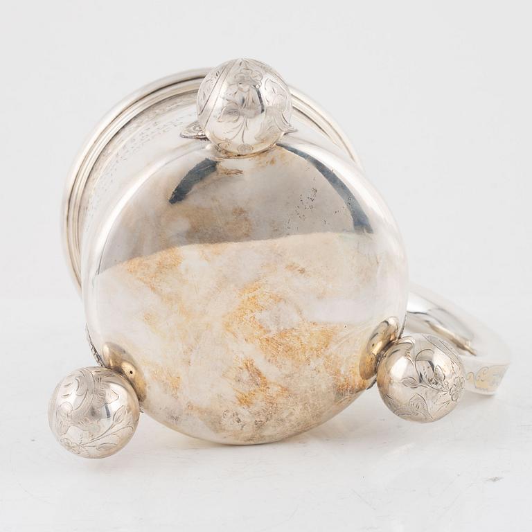 Dryckeskanna, barockstil, CG Hallberg, Stockholm 1904.