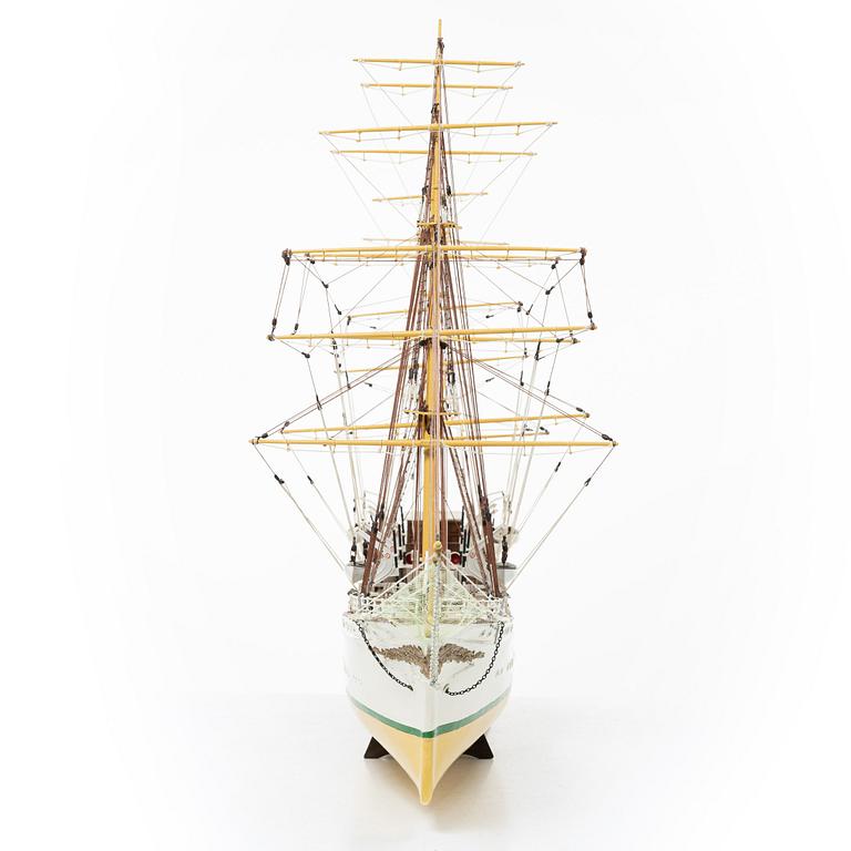Ship model, second half of the 20th century. The training ship “Danmark”, Billing Boats.