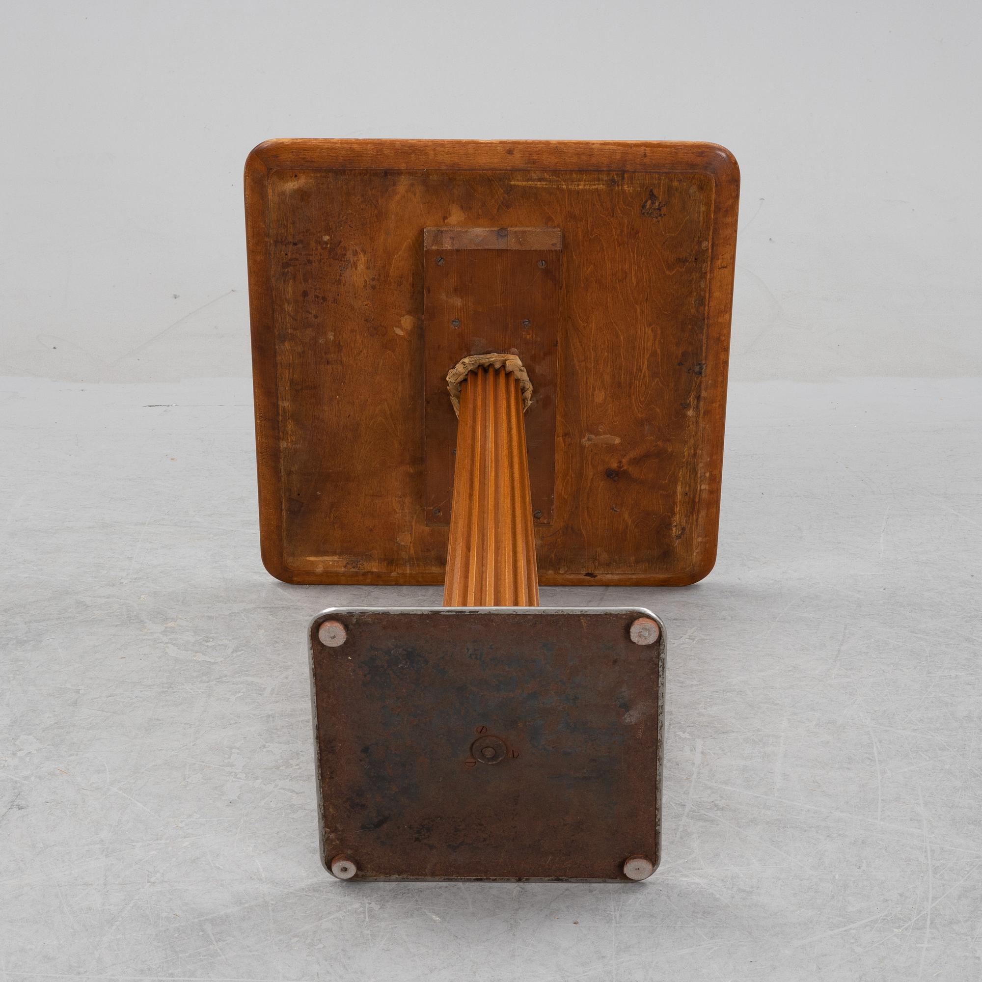 Cafébord/sidobord, Funkis, 1940-tal.