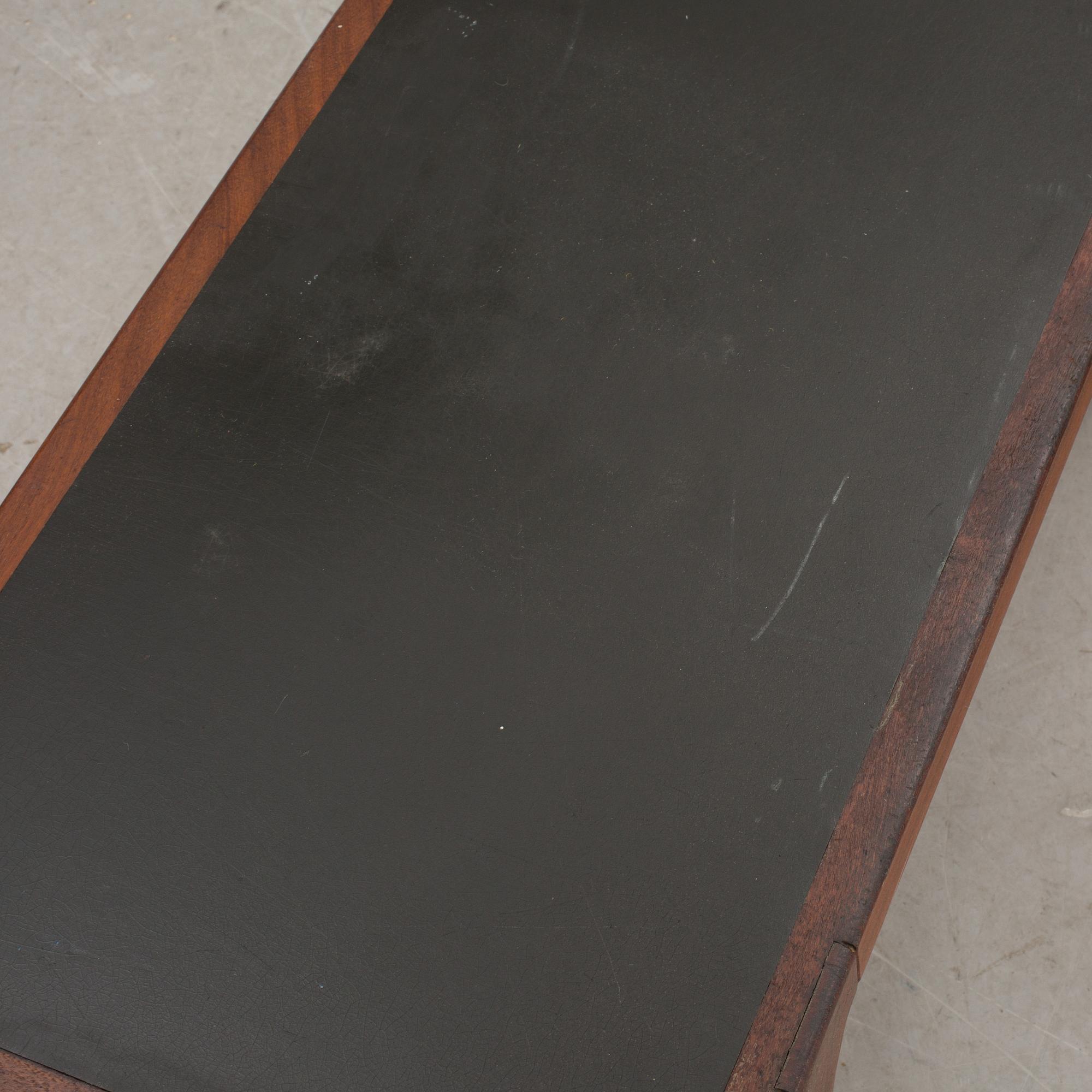 BÄNKAR, ett par, Erik Wörtz.