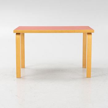 Alvar Aalto, barnmöbel, 5 delar, modell N65, Artek, Finland.