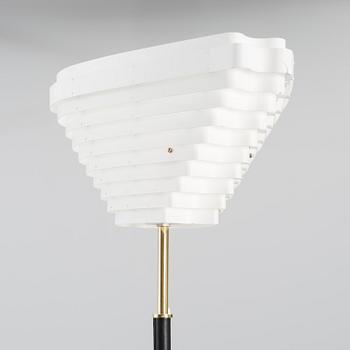 ALVAR AALTO, LATTIAVALAISIN, A 805, "Enkelinsiipi". Valaisinpaja Oy.