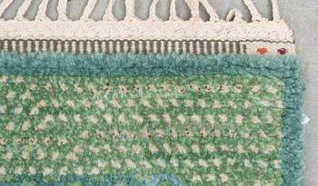 CARPET. "Bankrabatten grön". Knotted pile (flossa). 301 x 207 cm. Signed AB MMF BN.