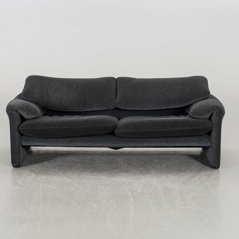 VICO MAGISTRETTI "MARALUNGA" SOFA, Cassina Italy, designed in 1973.