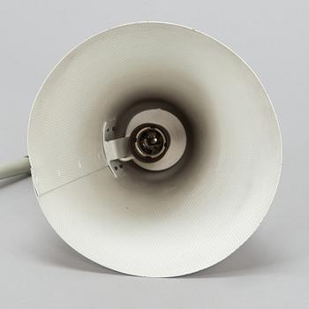 Lisa Johansson-Pape, lattiavalaisin, malli 30-001 Stockmann Orno 1900-luvun puoliväli.