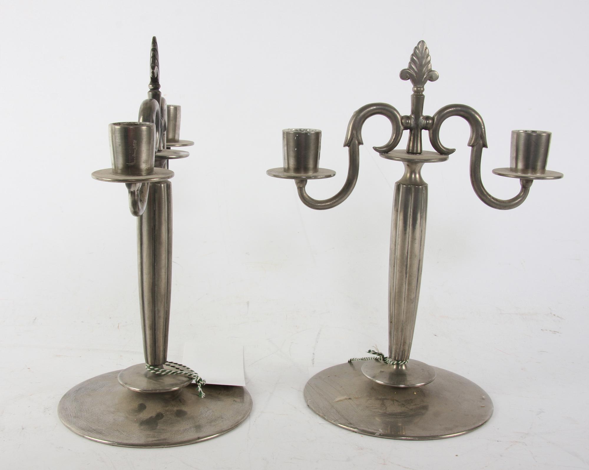 KANDELABRAR, ett par, tenn, design E Ollers.