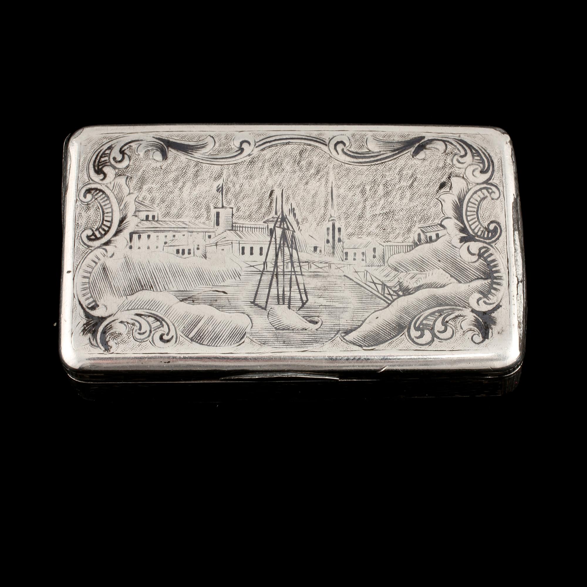 SNUSDOSA, silver, Moskva, Ryssland, 1800-tal. Vikt 70 g.