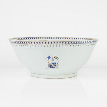 A Chinese armorial punch bowl with the Swedish arms of Wirsén, circa 1900.