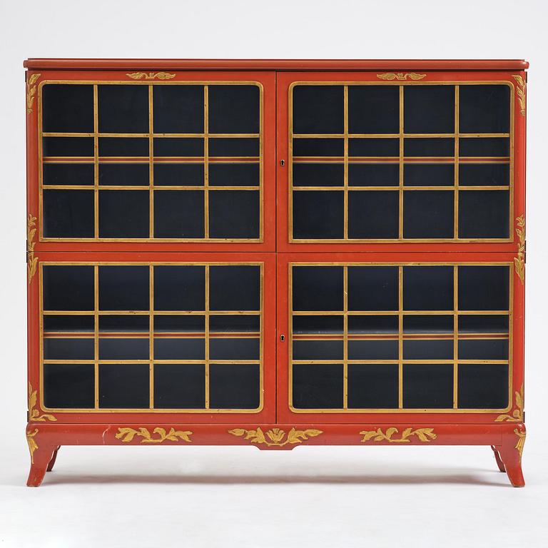 Carl Malmsten, a Swedish Grace showcase cabinet, cabinetmaker Albin Johansson, Stockholm, for Villa Kvikkjokk, 1928.