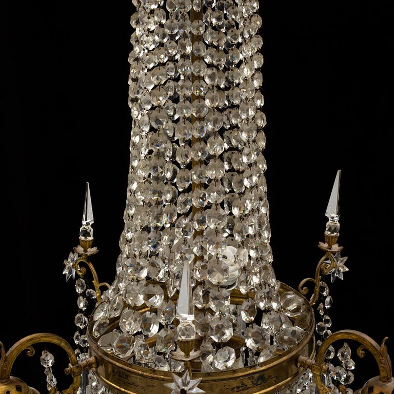 An early 20th century ceiling lamp.