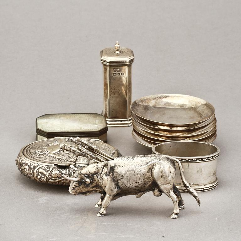 PARTI SILVER, 11 delar, mestadels Sverige, 1900-tal. V. 377 g.