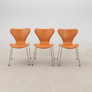 Arne Jacobsen, chairs 3 pcs "Seven" for Fritz Hansen, late 20th century.