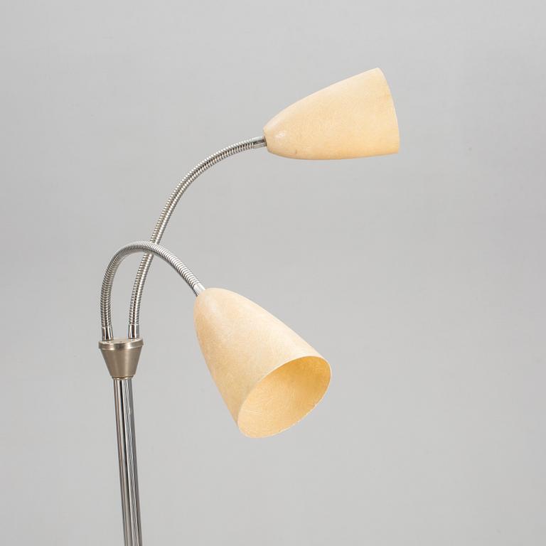 GOLVLAMPA, 1900-talets andra hälft.