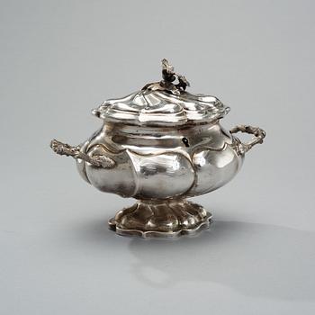 SUGARBOX, silver, Lithuania, Vilnius 1858, Daniszewski weight 836 g.