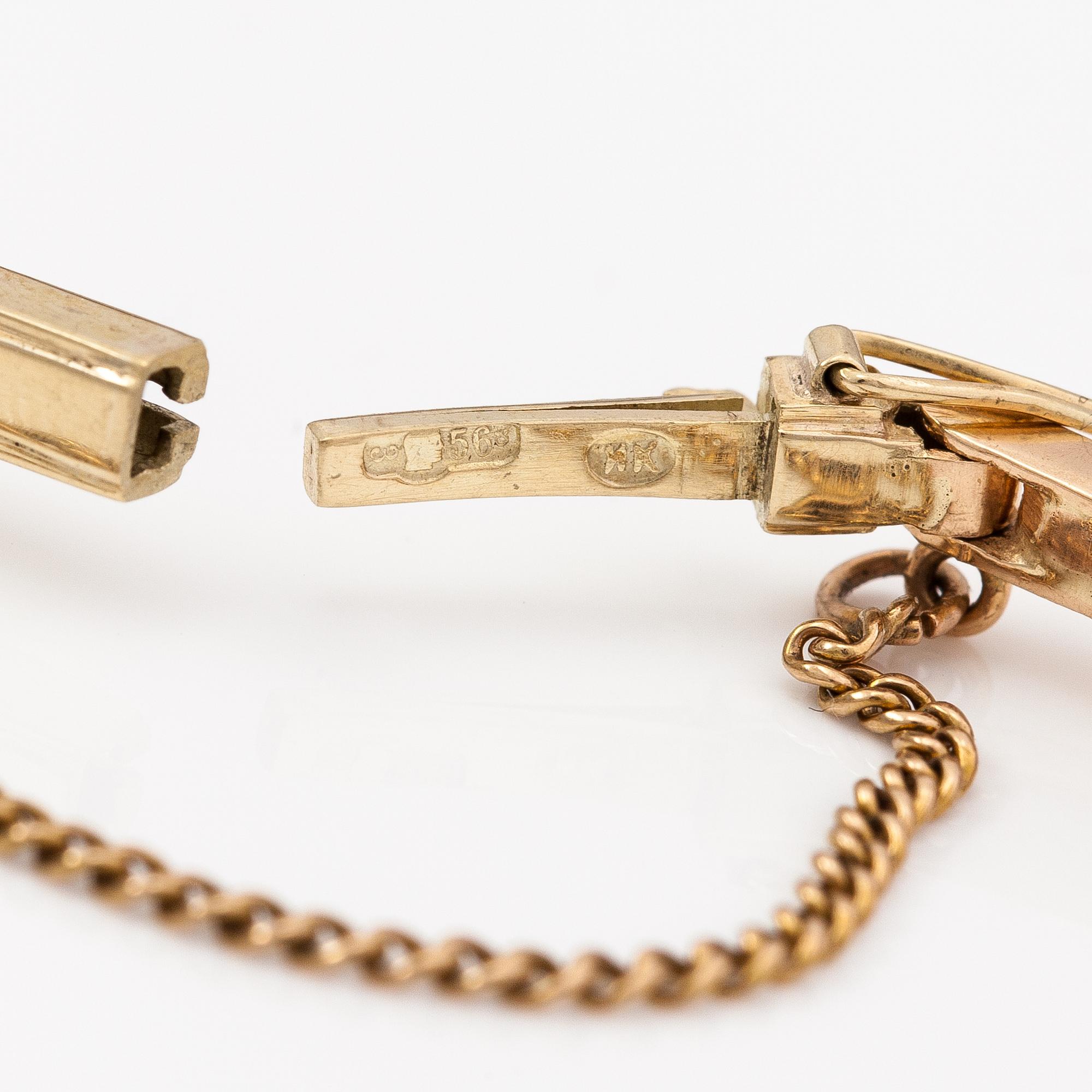 A 14K gold bracelet with old-cut and rose-cut diamonds ca. 1.00 ct in total. St. Petersburg, turn of the 20th century.