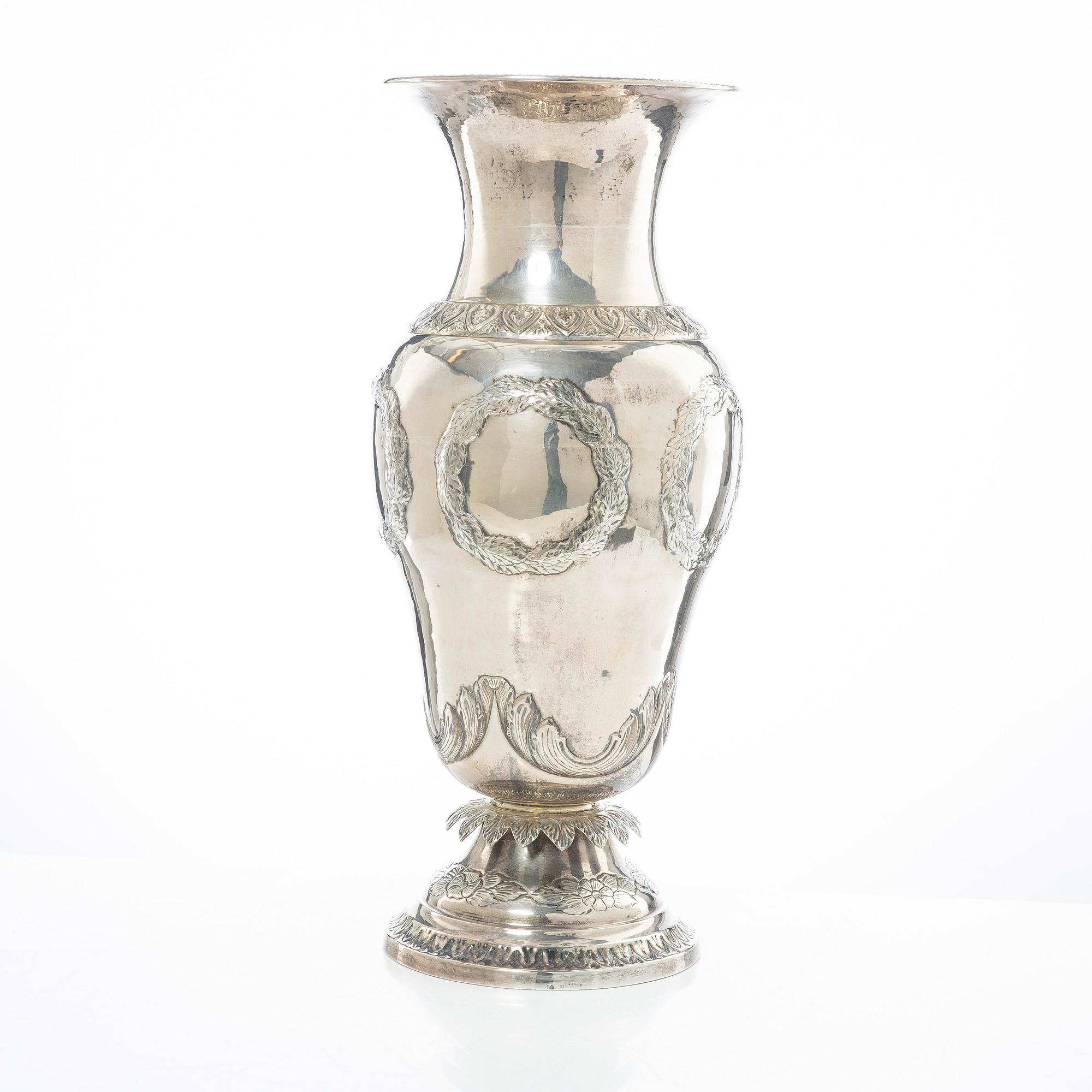 Lale Silverware & Co Ltd, a large sterling silver vase, Istanbul, Turkey 20th century.
