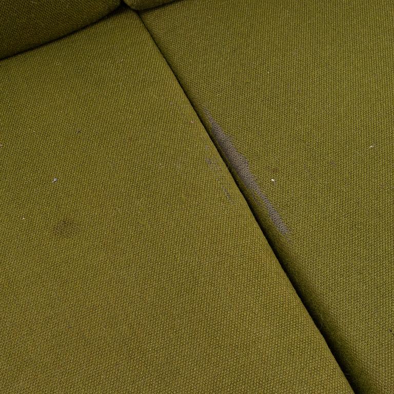 Soffa och fåtölj, 1900-talets mitt.