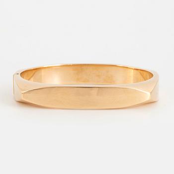 14K gold bangle.