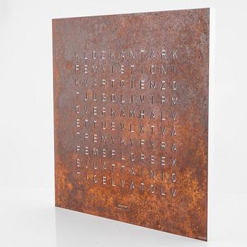 Biegert & Funk, väggur, QlockTwo Classic Creators Edition Rust.