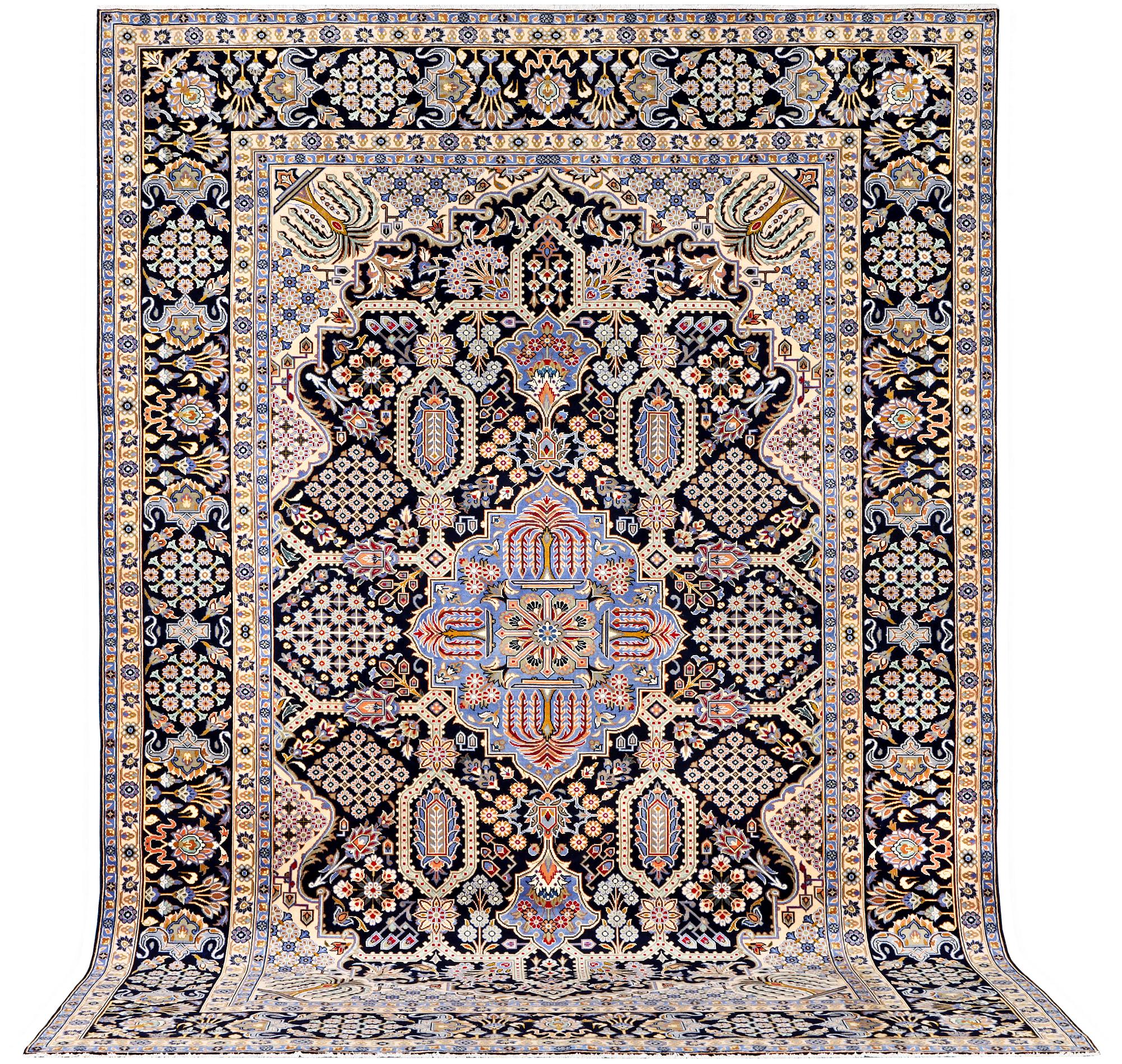 A Kashan carpet, c. 407 x 285 cm.