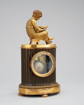 BORDSPENDYL. Frankrike, 1800-talets början. Empire.