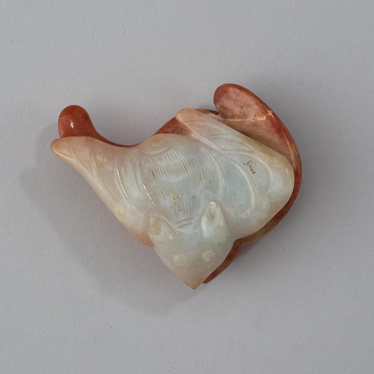 A Chinese nephrite sculpture of two bats.