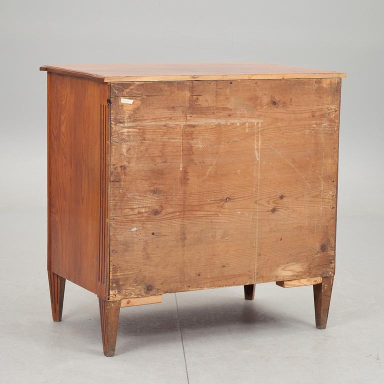 BYRÅ, sengustaviansk stil, 1800-tal.