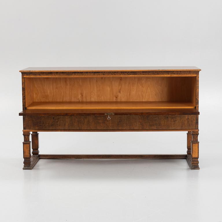 Sideboard, Modell "Brunbäck", Swedish Grace, Svenska Möbelfabrikerna Bodafors, 1930-tal.