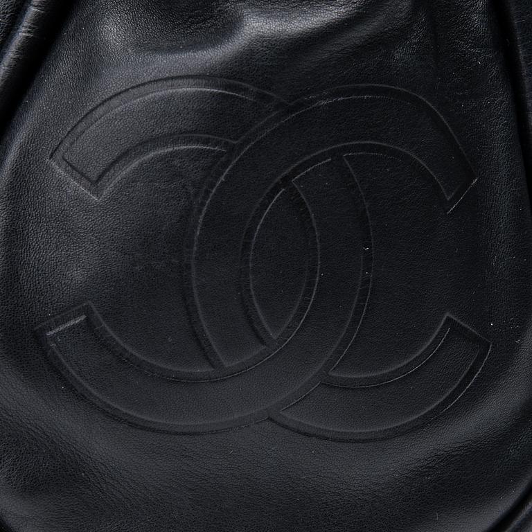 VÄSKA, "Large Ultimate Soft", Chanel.