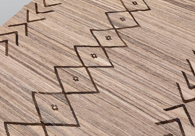 Matta, Kelim, Marocko design, ca 287 x 204 cm.